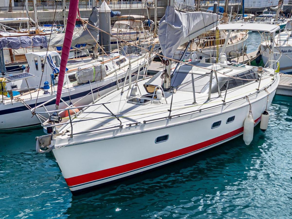 Relaxing Stay On A 38Ft Sail Yacht 아리시페 외부 사진